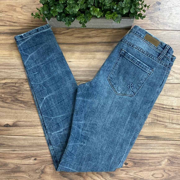 & Ampersand Avenue Skinny - Picture 1 of 11